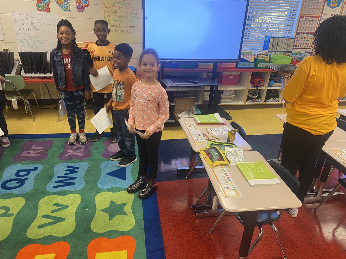 DelfredaC's tweet photo. I had an amazing session with Mrs. Rumph and her amazing Superstars today at Center Point Elementary. She and her class are learning to use their new ViewSonic Panel to annotate on instructional documents in CKLA Reading, IReady Math and Kami. Way to go Superstars 💫 https://t.co/BVsAQZW7AK