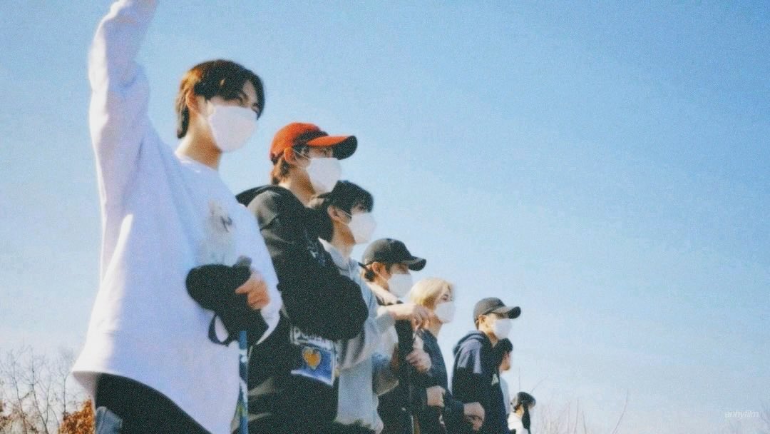 hoonikiz's tweet photo. my enhypen 🥹🫶🏻 https://t.co/U8OQaTfI8T