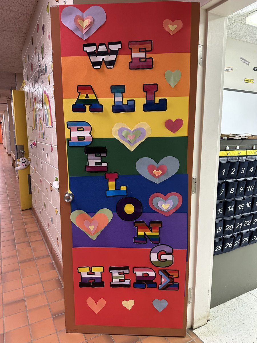 8bethhmorris's tweet photo. This week at Menihek High School is Pride Week! Check out our Photo Booth and our door for the door decorating contest! 🌈✨💗 @NLESDCA @menihekhigh https://t.co/HNf0k8X69o