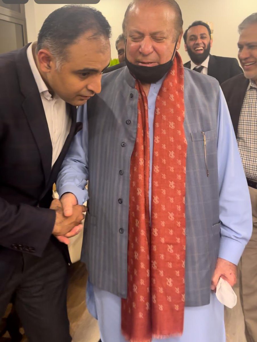 BilalAKayani's tweet photo. سیاسی انجینئرنگ کے نتیجے میں دی جانے والی سزاؤں کے خلاف اپیلوں کی بحالی قائد محمد نواز شریف کو انصاف کی فراہمی کا فطری تقاضہ ہے۔ نظام عدل کے ہاتھوں جو ناانصافی کرائی گئی اس کا ازالہ بھی عدلیہ کی ہی ذمہ داری ہے۔ اپیلوں کی بحالی پر قائد محمد نواز شریف صاحب، شہباز شریف صاحب، مریم نواز صاحبہ، پوری جماعت و کارکنان اور عوام کو بہت مبارک ہو۔