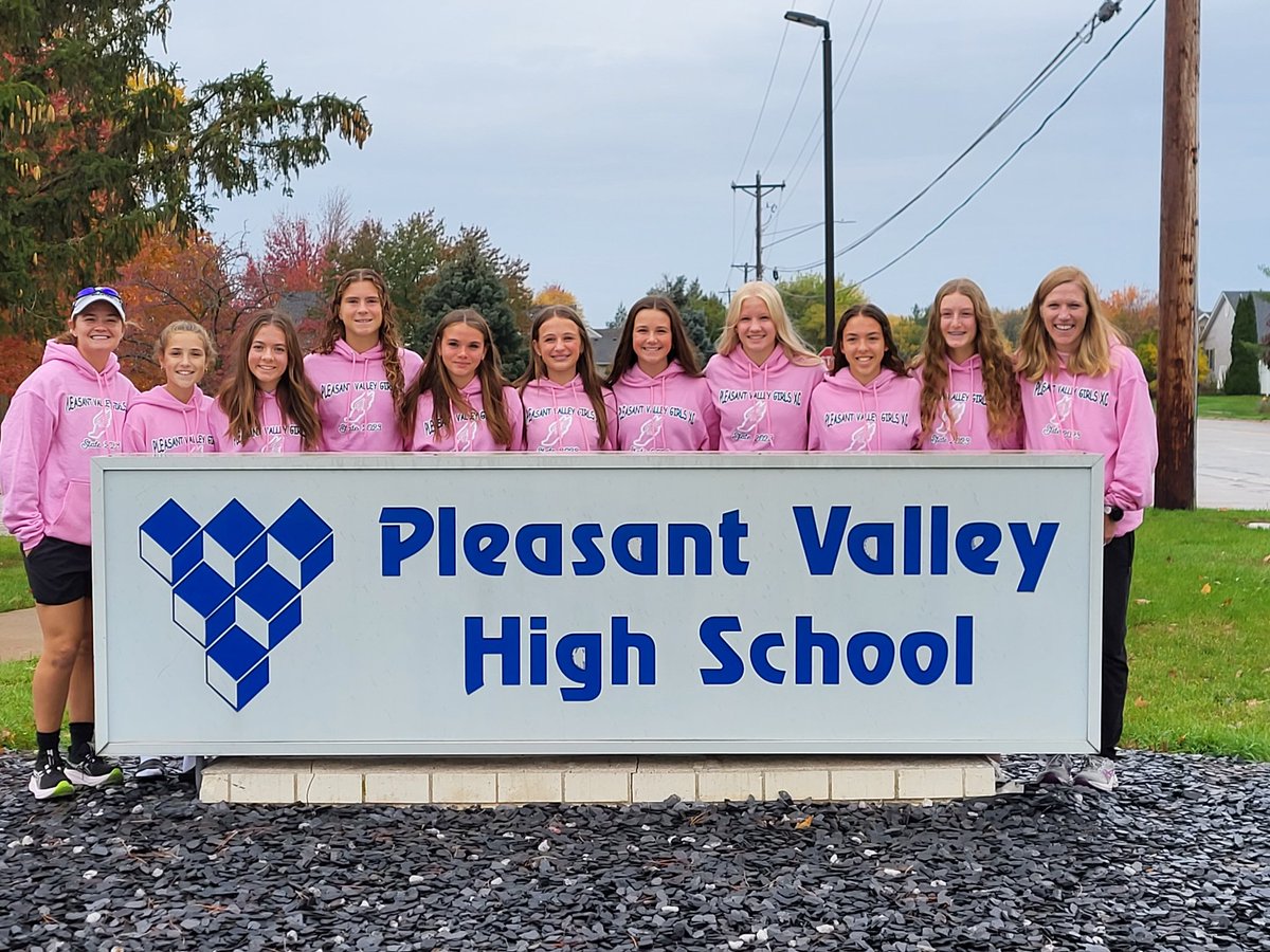 Pleasant Valley Girls Cross Country is off to the IGHSAU State Championship! 😁#SpartanNation