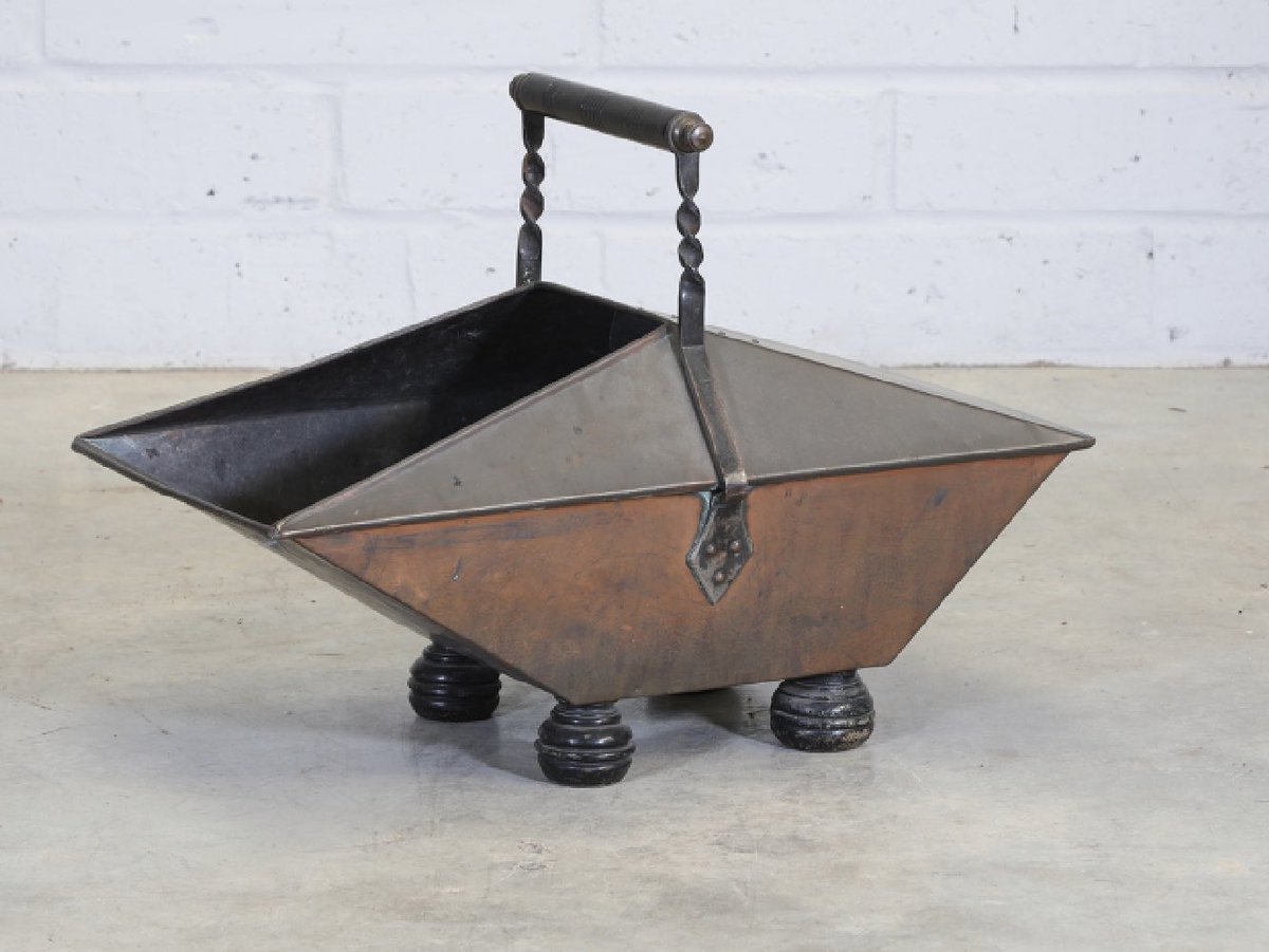 I think I’ve found the source of inspiration for the cybertruck