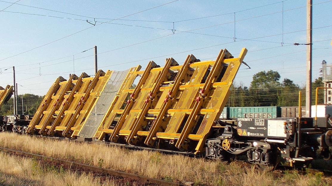 Aujourd'hui, on va parler de wagons qui penchent.
Les wagons pupitre.

Petit Thread ⤵️⤵️⤵️