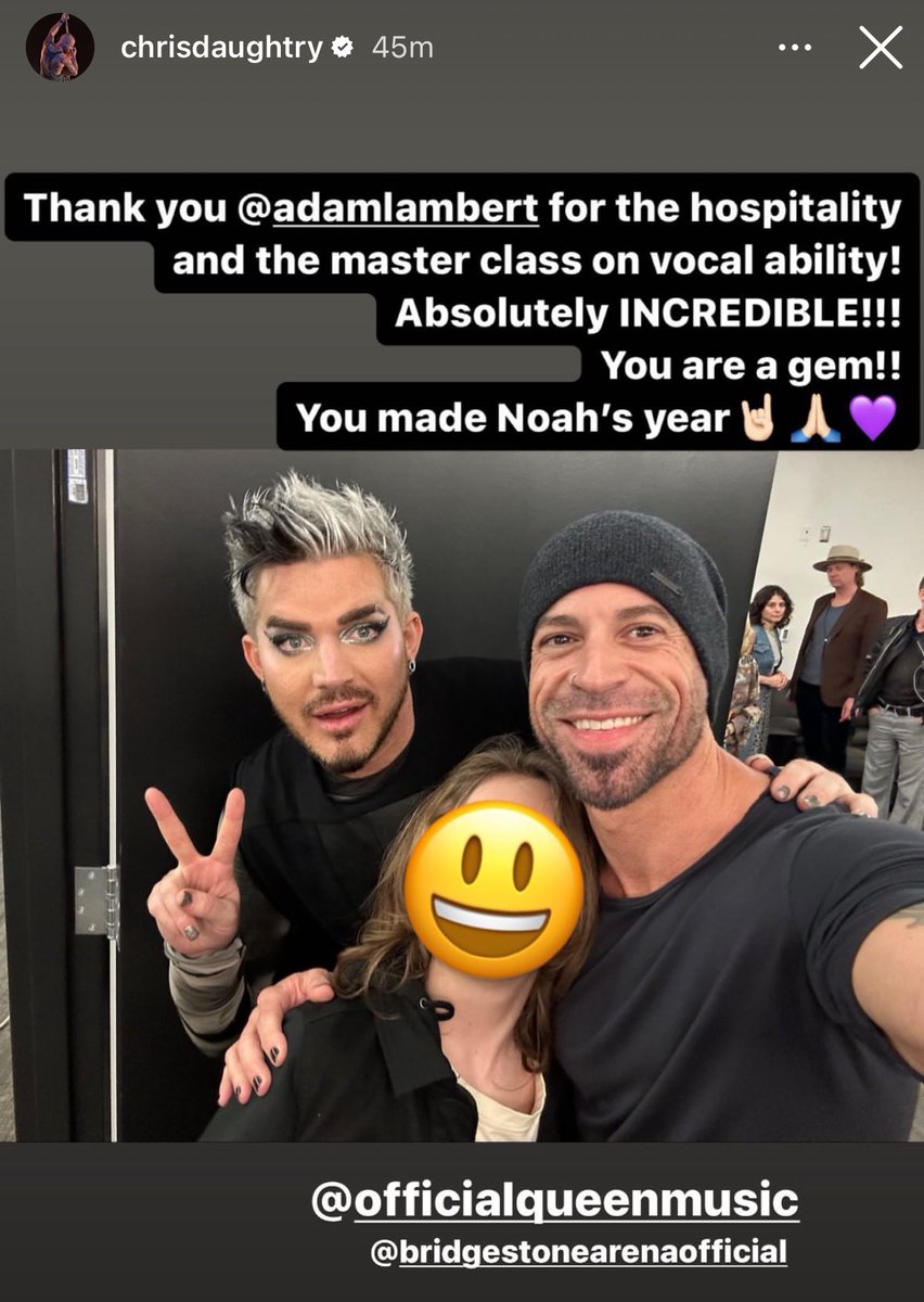 I love when my fave Idols get together. Now, I just need a duet with mother Kelly. Please? 🙏🏼🤩🎤

#AdamLambert #ChrisDaughtry