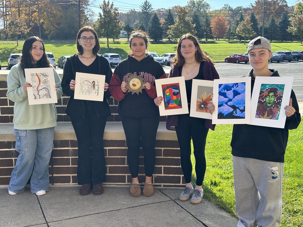 Central Bucks South’s National Art Honor Society created artworks to donate to Kids Care 30 through the Woodmere Art Museum  ⁦<a href="/CBSDSchools/">Central Bucks SD</a>⁩ ⁦<a href="/CBSDart/">Cҽɳƚɾαʅ Bυƈƙʂ Aɾƚ</a>⁩ ⁦<a href="/CBSouthHS/">CB South</a>⁩