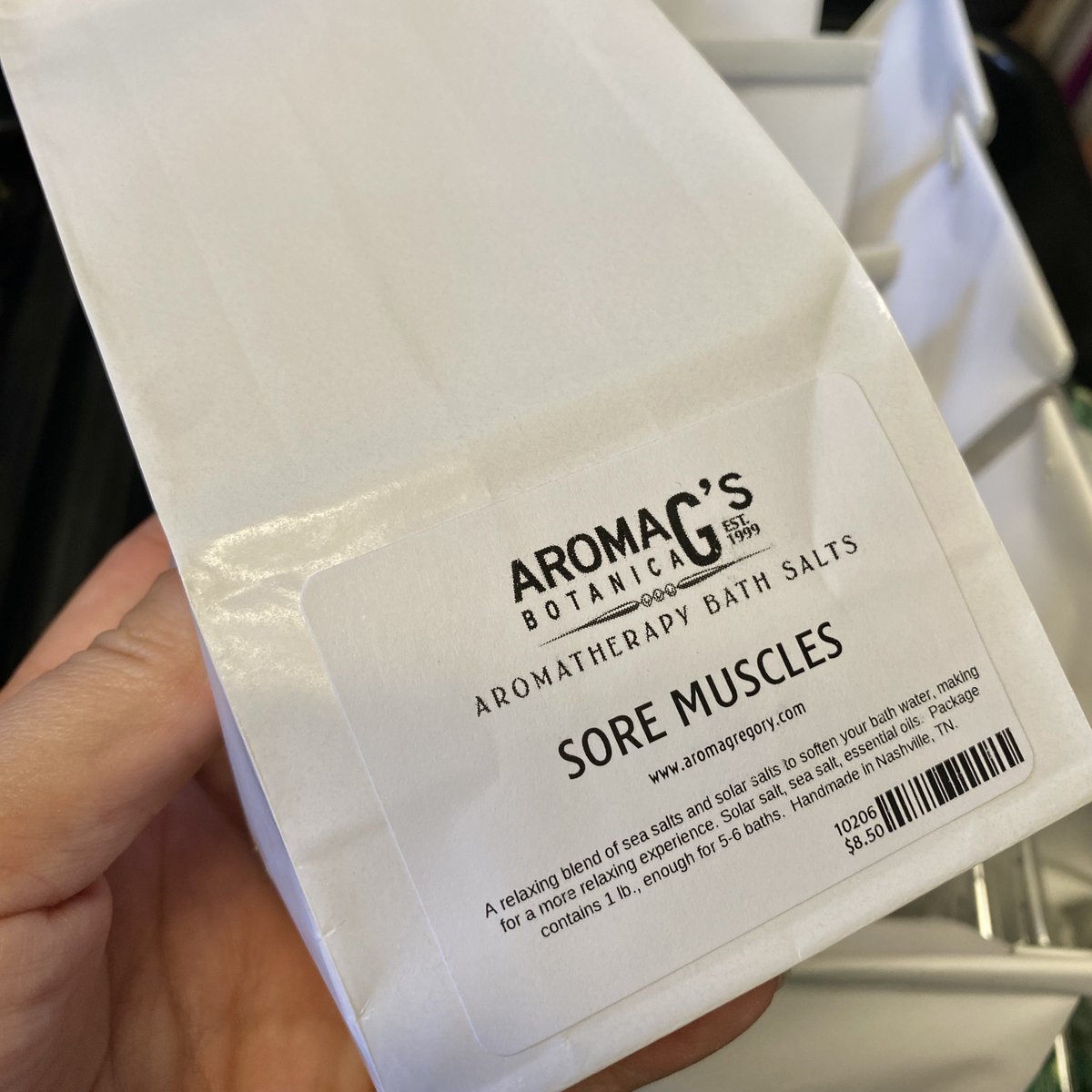aromagregory's tweet image. We&apos;ve restocked our Sore Muscles Aromatherapy Bath Salt! They&apos;re available in the shop and on our website.

aromags.com/product/sore-m…

#aromatherapy #BathSalt #SoreMuscles #EssentialOils #seasalt #solarsalt #SelfCare