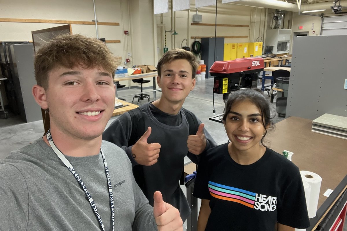 messiah_univ's tweet photo. “I have met so many amazing people from all different backgrounds, and I am lucky to be able to call them friends and professors. I believe the community is the heart of Messiah.” — Bennett Liney ’27, biomedical engineering major #WhyMessiah https://t.co/sP8oQCpj1C