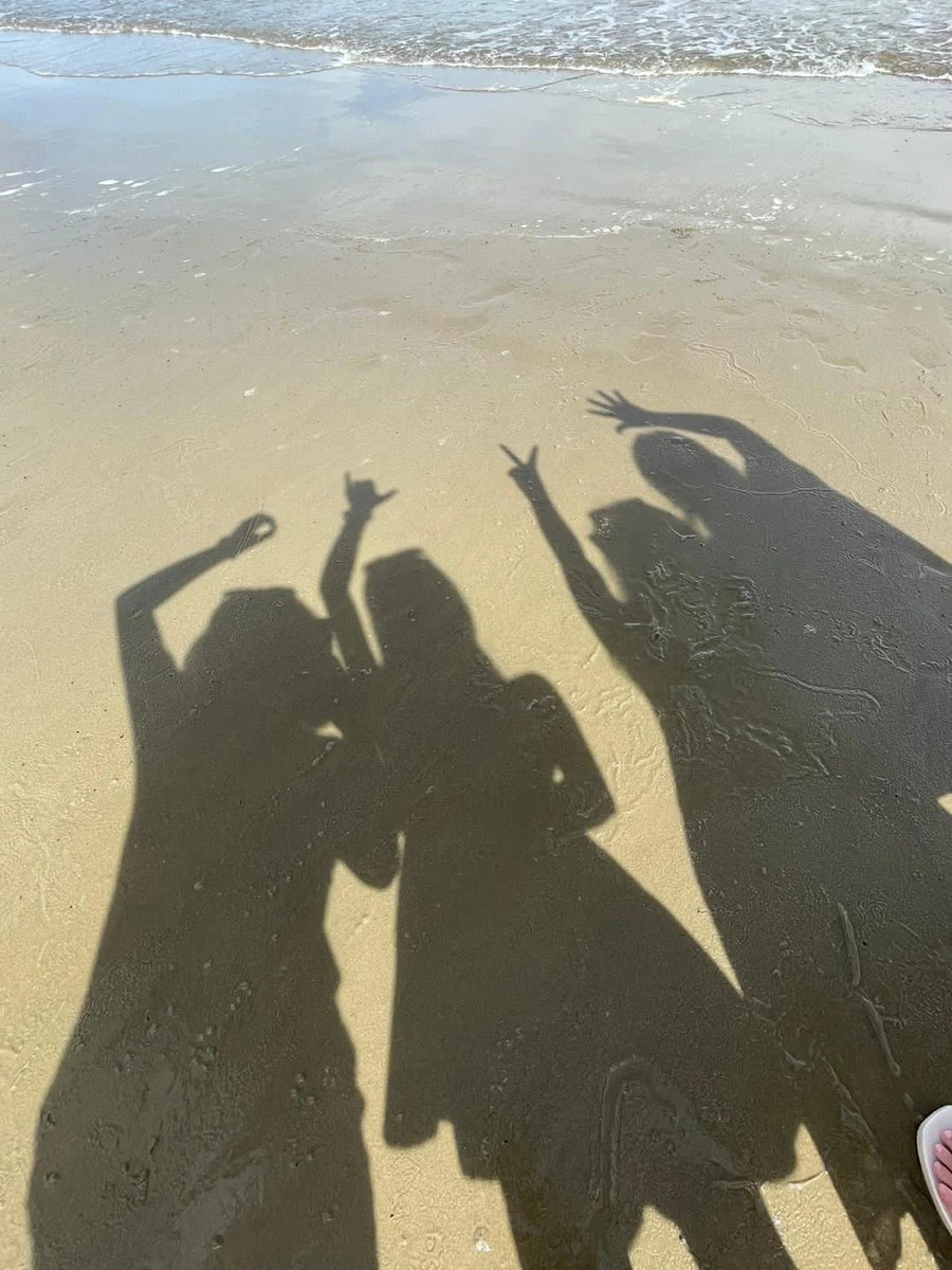 jos_limachi3's tweet photo. I relaxed with my friends while enjoying the natural beauty of the beach and the fresh air.🏖️ https://t.co/saT5XphhCw