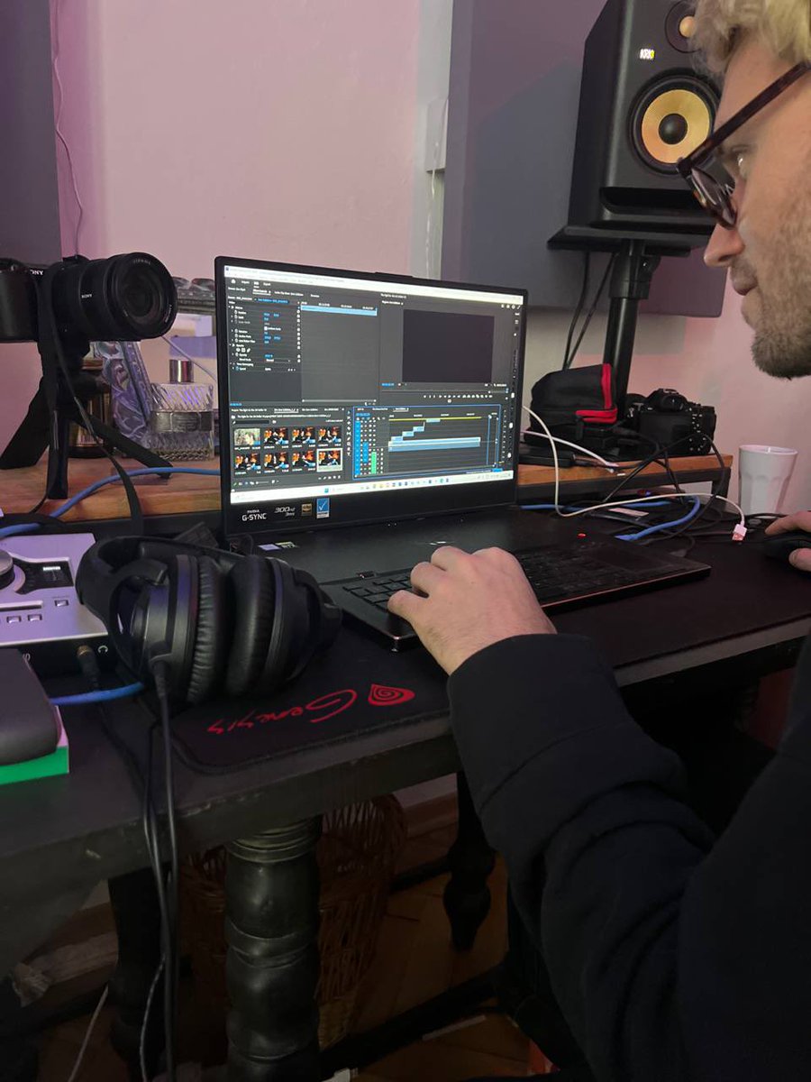 TheGreatReseta1's tweet photo. First editing session after getting the script 🔥
1/3 of the way through putting narration and interviews together, we’ve already got ~40 min.. https://t.co/nuNtE0Oa75