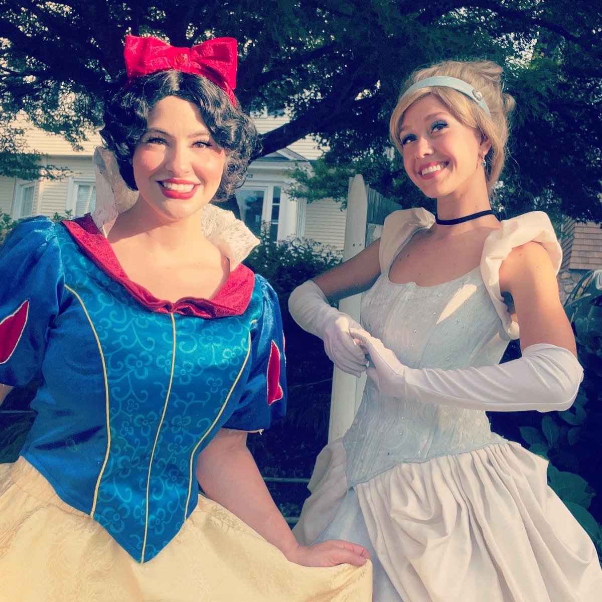 Transform Dreams into Reality! 🌟✨ Host a Fairytale Party that Dazzles and Delights Your Little Princess. From tiaras to tea parties, our enchanting experience will make her feel like royalty.