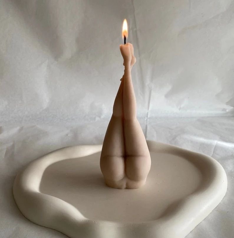 legs candle 🕯️