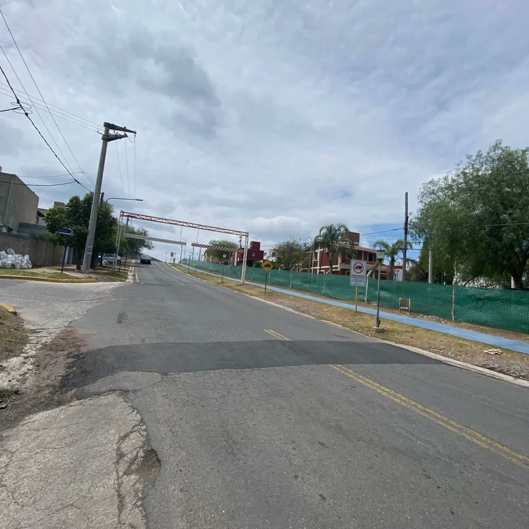 BACHEO GENERAL

📍Calle Simón Bolívar, B ° Industrial
📍Calle Borges, B°Altos de La Calera

#LaCaleraObras #bacheo #bacheogeneral #Lacalera #Córdoba