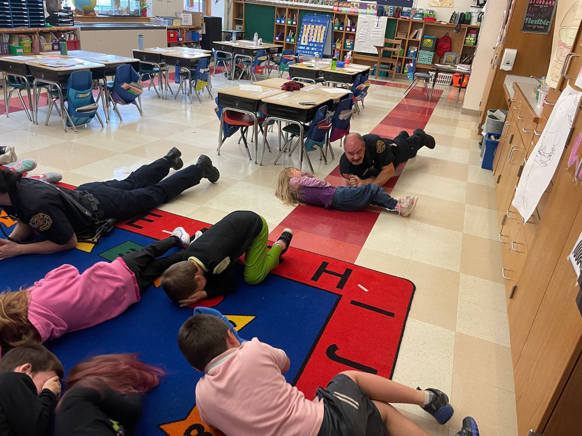 elm_vt's tweet photo. Springfield Fire Department has been educating every class at Elm Hill on fire safety.  They also presented at All School Meeting.  October is National Fire Prevention Month.
#ssdvt  #elmhillschool  #nationalfirepreventionmonth https://t.co/ZpM0AB2YvV