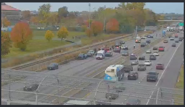 Avoid the I-190 Southbound heading towards downtown from the Peace Bridge and areas north. All lanes are blocked due to an incident which has been reported to me as a shooting with multiple injuries. Pictures of scenes from <a href="/NITTEC/">NITTEC</a> cameras.