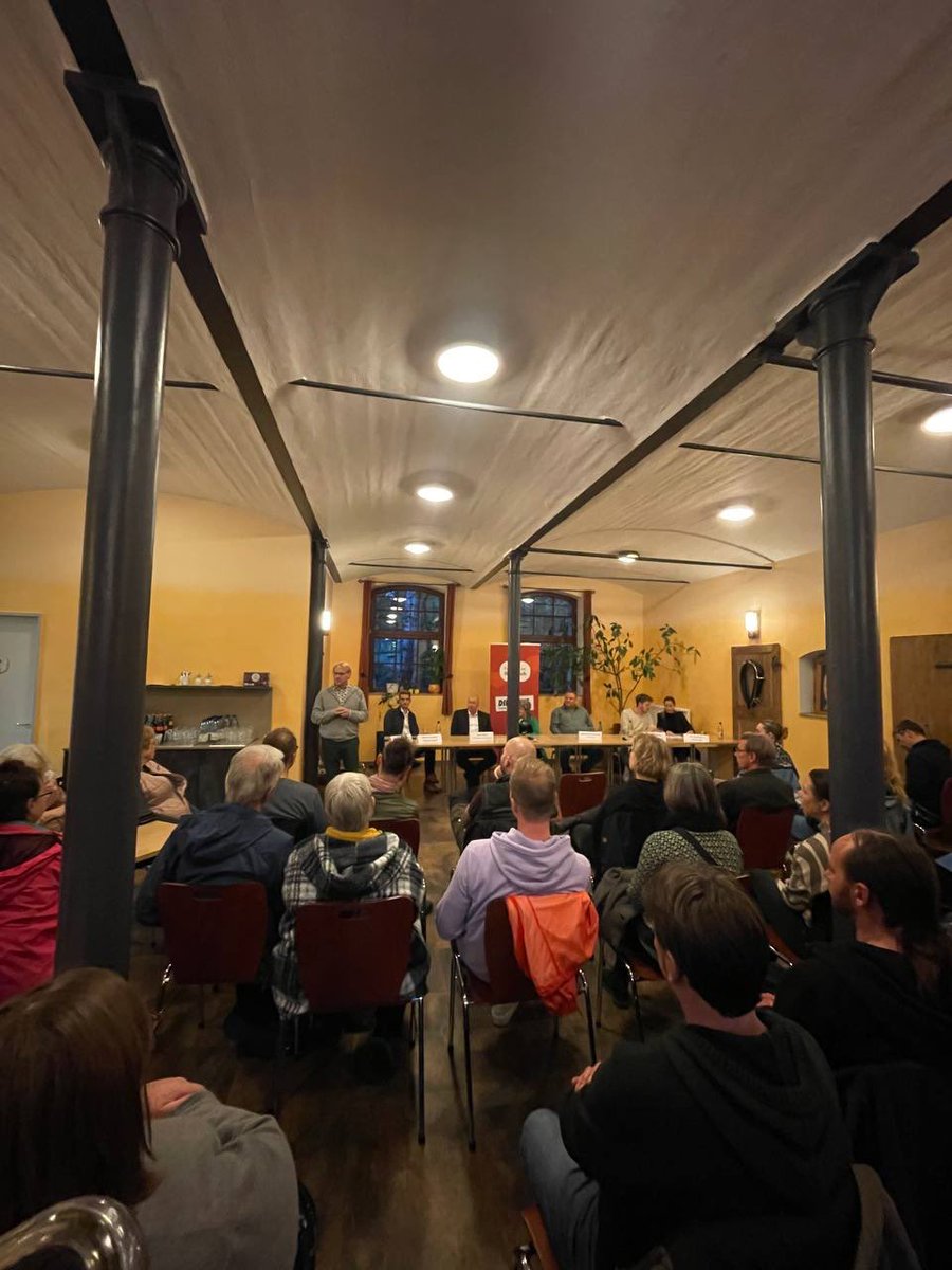 Jetzt: Podiumsdiskussion zur Frage „Was bedeuten die Kürzungen auf dem sozialen Arbeitsmarkt für #Leipzig?“ im Gutshof Stötteritz
#srle #dielinke #sozialgerecht