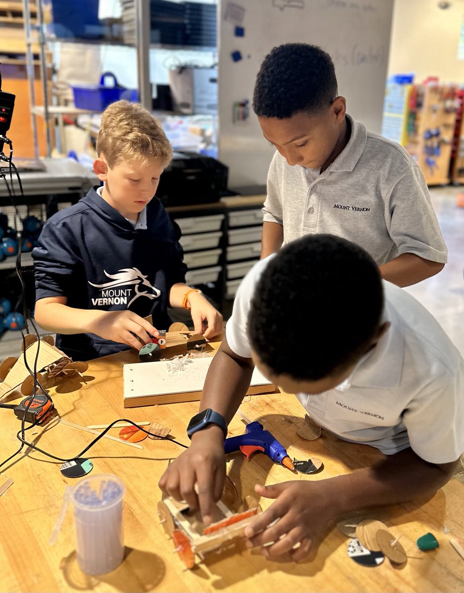 klundstromatmv's tweet photo. We are designing cars 🚗! #MVMaker #itsaprocess #bebravetotryandtryagain #focus 💙 “we can do hard things” 💙#prototype #feedback #iterate #test https://t.co/wVwtX2OXlE