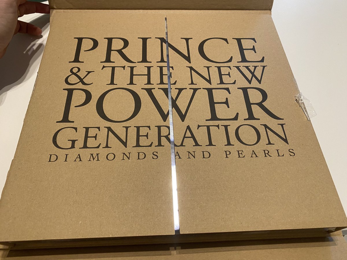 Butchamon's tweet photo. 🥳 daar gaat mijn nachtrust.  #DiamondsandPearls #SDE https://t.co/Iq97ZG5Hcp