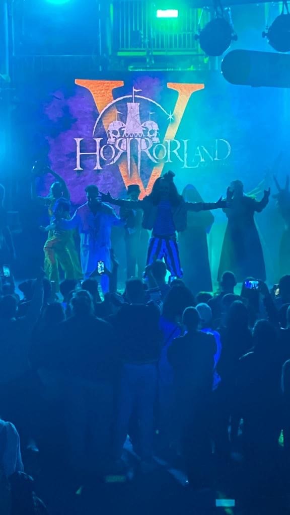 ¡Pasamos un viernes increíblemente tenebroso junto a D-Link y Philips en Horrorland! 🧛‍♀️ 

Fue un día lleno de risas, diversión y momentos únicos. 🎃 

👻 ¡Nos vemos pronto! 👻