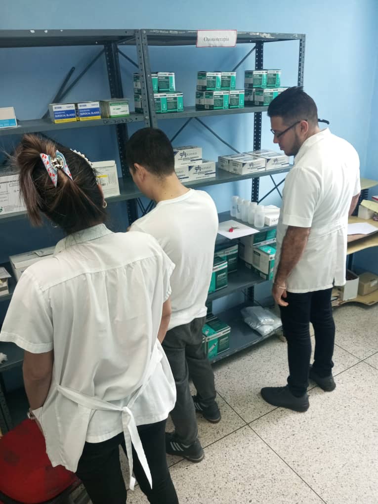 cubacooperaven's tweet photo. Se realiza autocontrol interno en el Centro de Salud Integral Montalban del estado #DistritoCapital, #CubaPorLaVida https://t.co/G0lsD47hJG