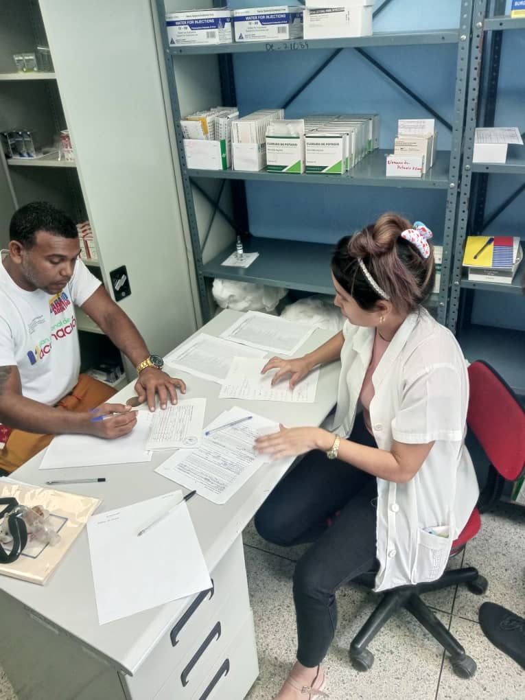cubacooperaven's tweet photo. Se realiza autocontrol interno en el Centro de Salud Integral Montalban del estado #DistritoCapital, #CubaPorLaVida https://t.co/G0lsD47hJG