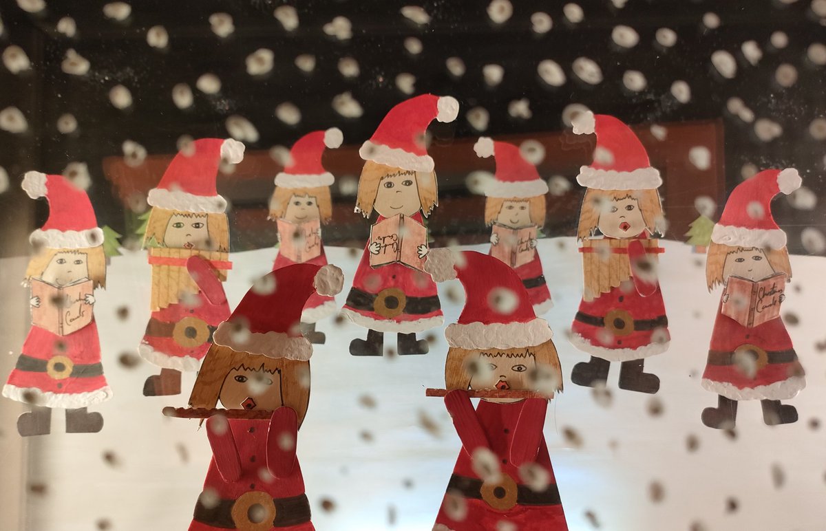 mrs_stories's tweet photo. I think I was being too ambitious with Scrooge so postponed that one and decided to have a go at We Wish you a Merry Christmas instead.
Snow or no snow?
#ChristmasIsComing #christmassongs #stopmotion #BehindtheScenes #multiplanecamera #animation https://t.co/kv5FnNc6fn