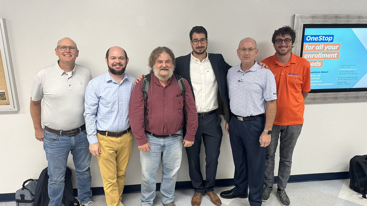 There’s a new Dr. in town! Introducing Dr. @BoeriAgustin! Thanks to <a href="/FLRECturf/">Marco Schiavon</a> @AJReisinger @kekenworthy @IannoneLab for helping mentor Agustin!  Now we have to get him a pair of cowboy boots and a 10-gallon hat as he heads to Texas to join <a href="/txextension/">Texas A&M AgriLife Extension Service</a>.