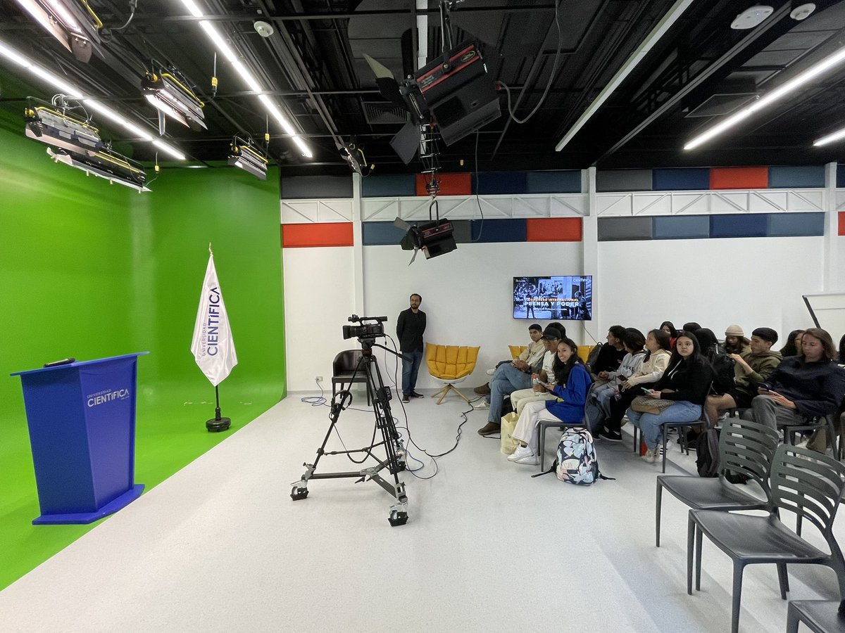 Techtulia's tweet image. Buen día por aquí.
Lista para una #techtulia en la #UniversidadCientifica sobre #IA y sus escenarios de aplicación &amp;gt;&amp;gt;&amp;gt; fb.watch/nWeF7dj_5u/?mi…