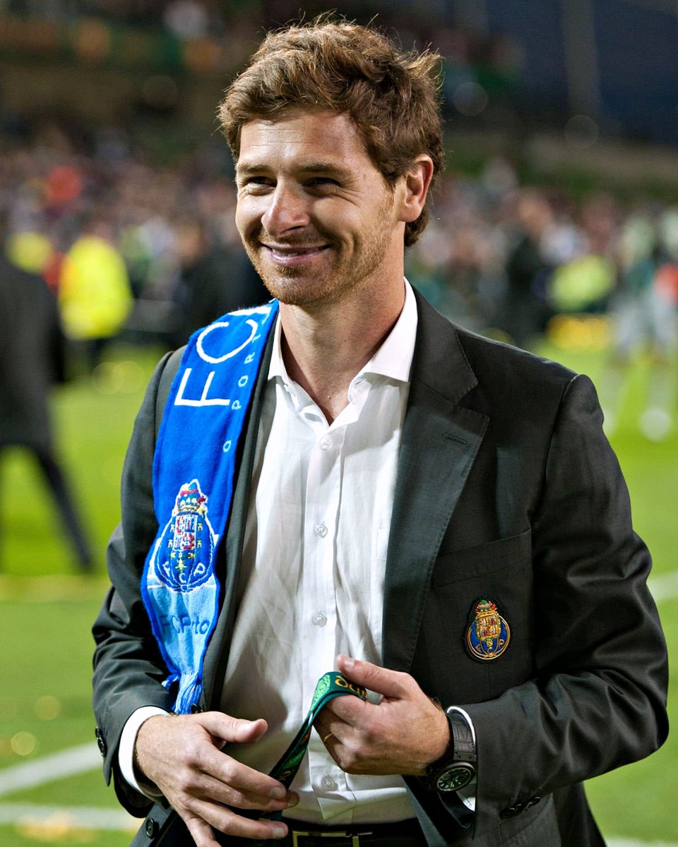 B24PT's tweet photo. André Villas-Boas vai avançar com candidatura à presidência do FC Porto já em 2024, informa @Record_Portugal 🚨 https://t.co/tb1S1lULDG