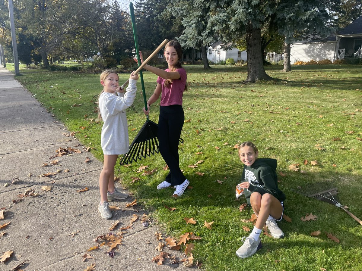 kmayermms's tweet photo. MMS Service Day 2023! 💚
@MMSOurHouse @MMSOurHouseAP @mmsskills1 https://t.co/cCazSdKYIu