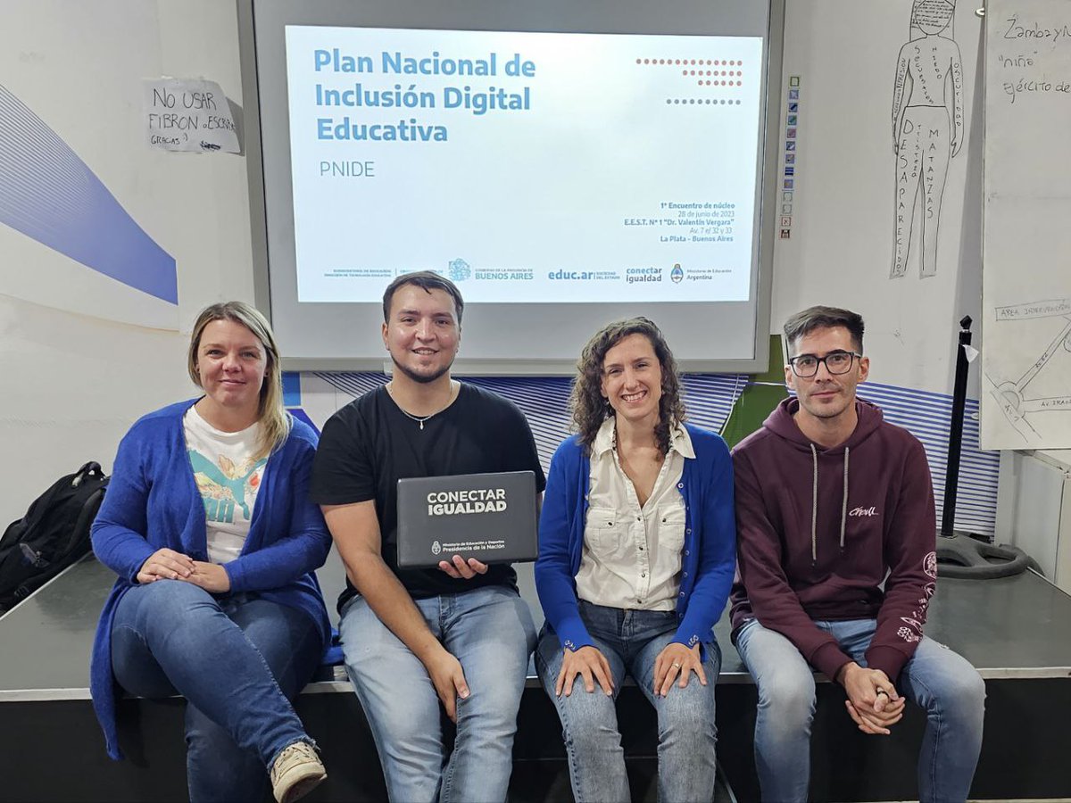 DTE_region01's tweet photo. Tercer Encuentro PNIDE, (Plan Nacional de Inclusión Digital Educativa). Trabajamos junto a Docentes de Matemáticas y Prácticas del lenguaje de distintas Escuelas de la Región.💻📱 #DerechoAlFuturo @ClaudiaBracchi1 @salbarracin @DTE_BA https://t.co/vs4Y06TXK3