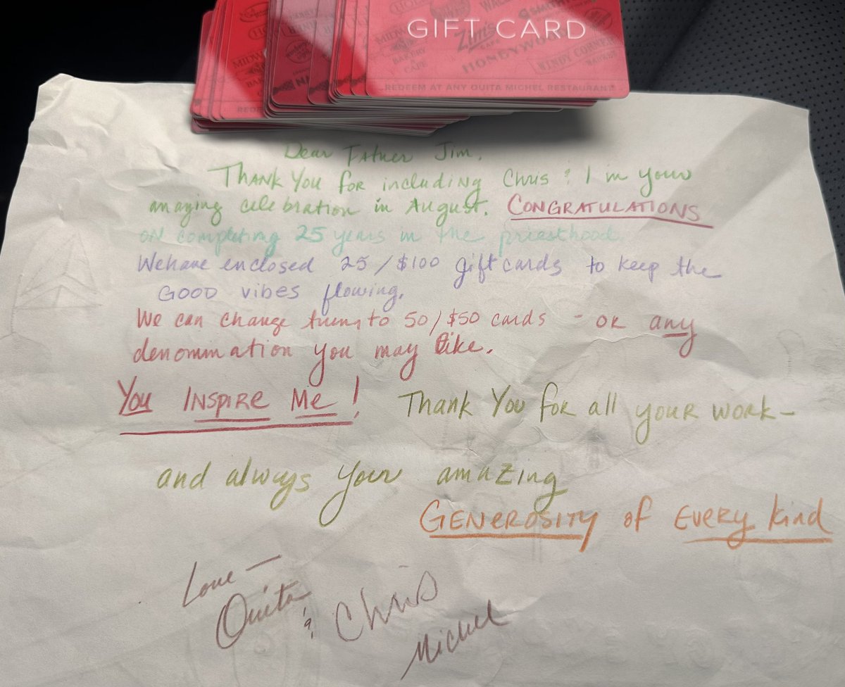 JimSichko's tweet photo. THIS IS WHAT IT’s ABOUT! Thank you Chris and Chef Ouita Michel! #missionaryofmercy #justmarvelous @Delta @Pontifex https://t.co/PRJjoueJoF
