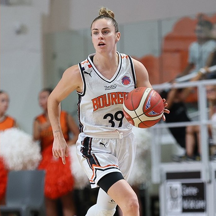 clutchdata_'s tweet photo. 🏆 TOP 5 des joueuses #LFB au ratio passes décisives / pertes de balles 🏀🇫🇷

1⃣ Alix Duchet (Tango Bourges) - 4.5 (27 pd-6 pertes)
2⃣ Kennedy Burke (ESBVA) - 4.4 (22 pd-5 pertes)
3⃣ Caroline Heriaud (ESBVA) - 3.25 (26 pd-8 pertes)
4⃣ Jasmine Bailey (UFAB 49) - 2.75 (22 pd-8 pertes)
5⃣ Julie Allemand (ASVEL) - 2.56 (23 pd-9 pertes)

@Alix9duch | @caro_hrd6 | @JulieAllemand | @BourgesBasket | @ESBVALM | @ufab49 | @ASVEL_Feminin 

*Minimum 100 minutes jouées