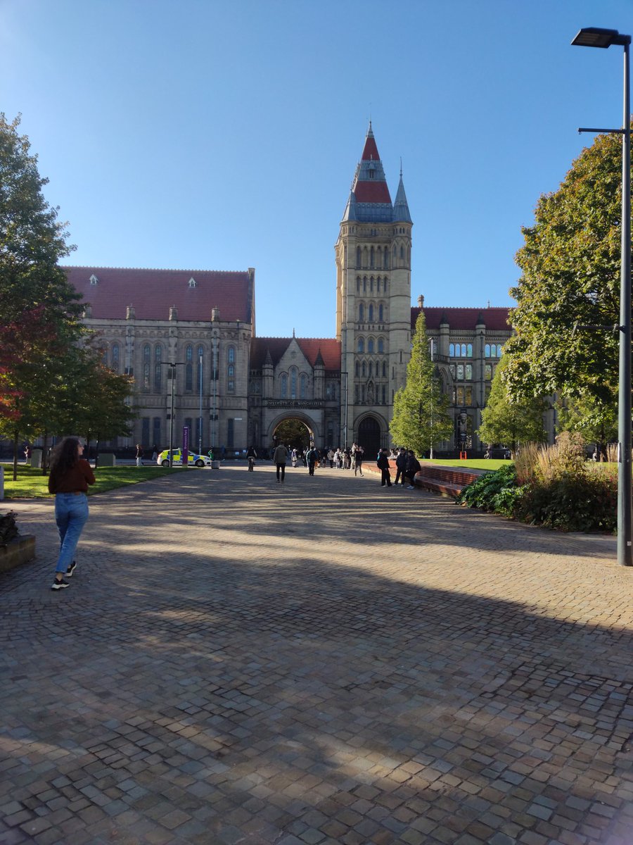 anagarsor's tweet photo. Absolutely delighted to have presented my reading of Bernardine Evaristo's Girl, Woman, Other at @TheENSFR conference in Manchester. First time being part of the organisation committee of an international conference and chairing a panel! https://t.co/4twpwuNWIM