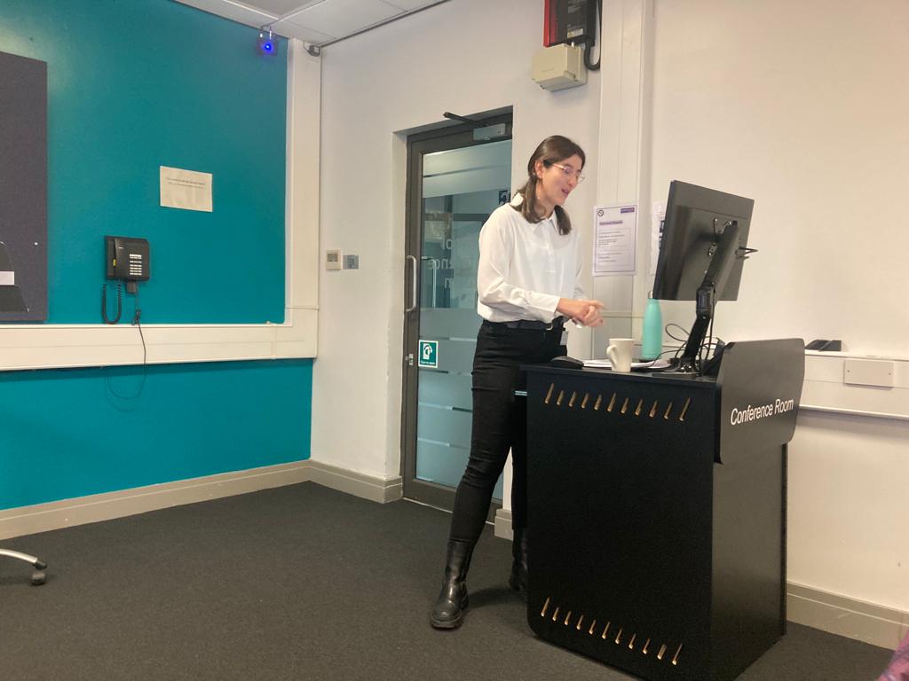 anagarsor's tweet photo. Absolutely delighted to have presented my reading of Bernardine Evaristo's Girl, Woman, Other at @TheENSFR conference in Manchester. First time being part of the organisation committee of an international conference and chairing a panel! https://t.co/4twpwuNWIM