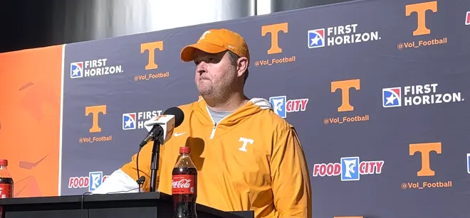 Josh Heupel met with the media for the last time before the Vols get on the bus to Lexington. From the guys at @TennesseeRivals kentucky.rivals.com/news/video-jos…