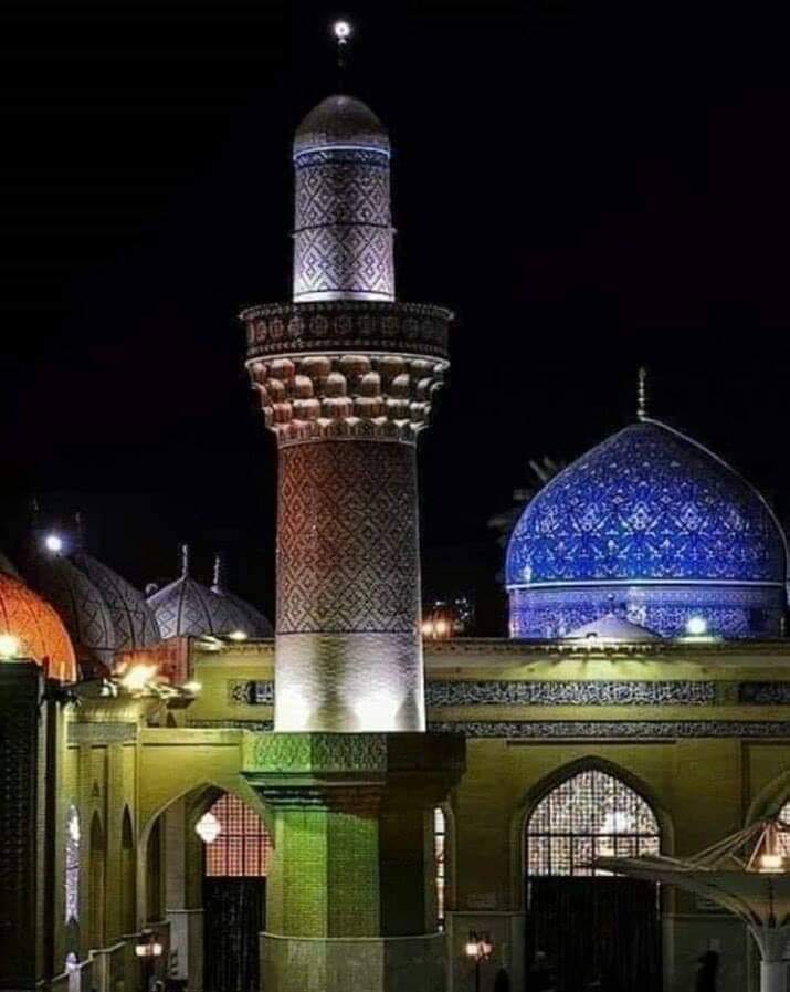 #ShaykAbdulQadirTheTruthful
سیّد الاسیاد، امام الاولیاء زعیم العلماء، شہنشاہ بغداد، واہبُ المراد، قُطب الارشاد، فرد الافراد، مرجع الاوتاد، محبوب سبحانی قطب ربانی شہبازِ لامکانی،اشہب لامکانی ، باز اللہ الاشہب، پیران پیر دستگیر، الحسنی و الحسینی، محی الدین، غوث الاعظم
