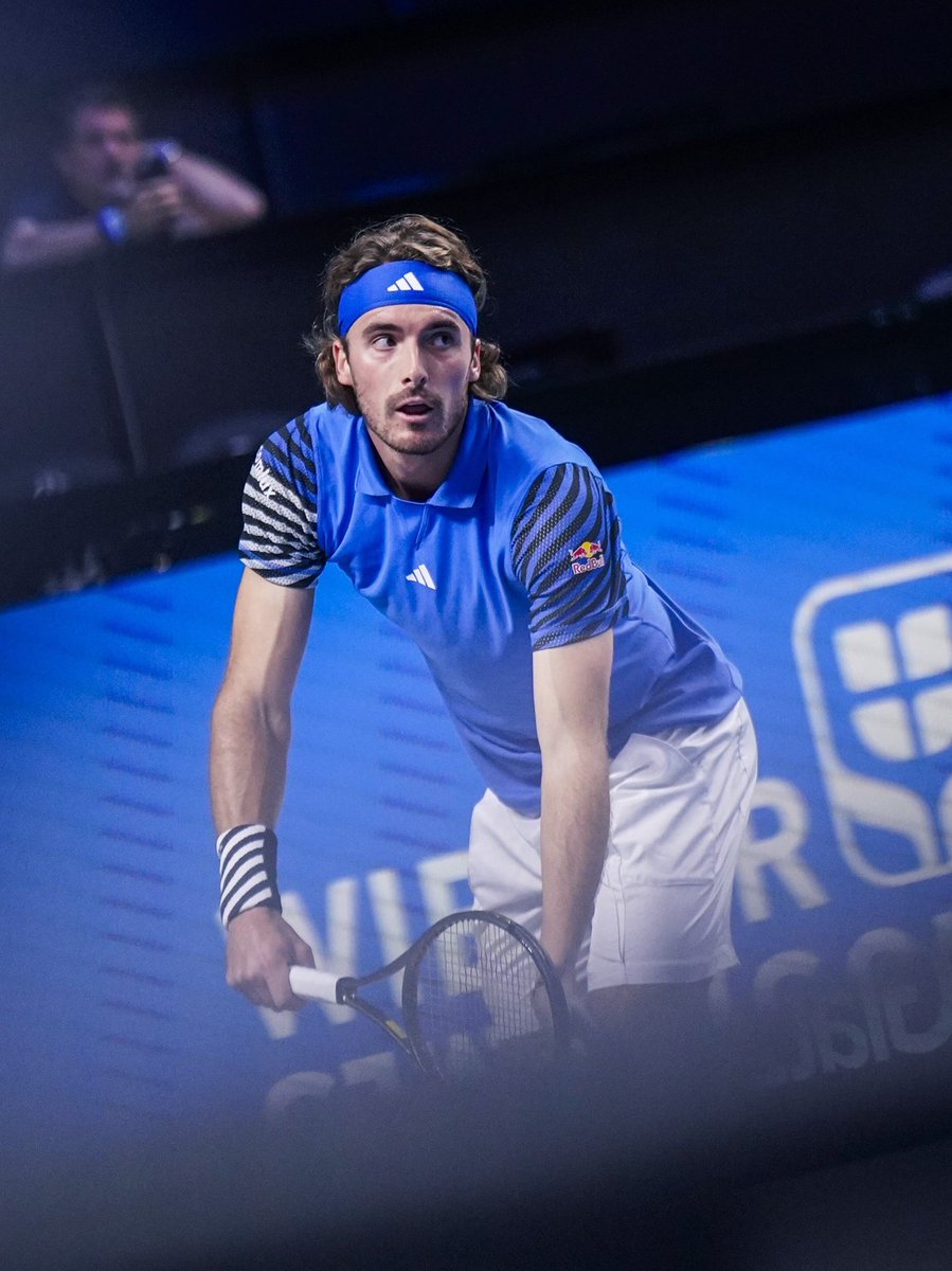 ErsteBankOpen's tweet image. A match on knife&apos;s edge 😳 Stefanos #Tsitsipas 🇬🇷 and Tomas #Machac 🇨🇿 really gave it their all on #erstebankopen center court today, but it&apos;s the Greek who emerges victorious 💪🔝 Final score 6-3 4-6 7-5