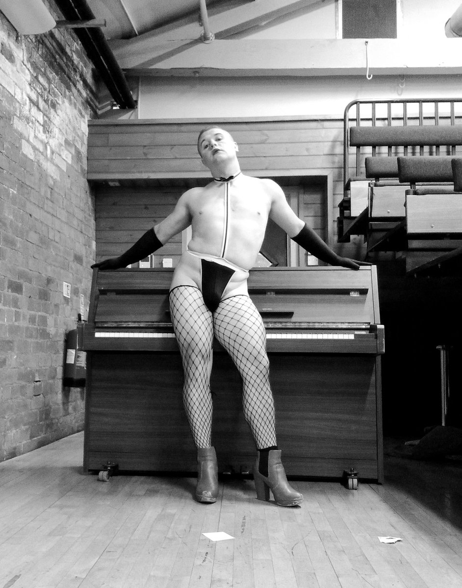 GoHattie56048's tweet photo. Hey! Subscribe to my OnlyFans Burlesque page, where you can find sexy, sultry and provocative routines from my studio freestyling. Link in comments! #onlyfans #onlyfansmodel #onlyfansgay #gay #LGBTQIA #lgbtq #burlesque #burlesqueperformer #sexy #raunchy #onlyfansaccount https://t.co/17fpL4BlOh