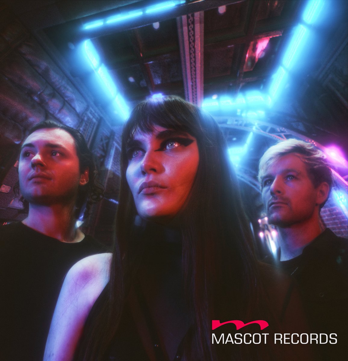 calvalouise's tweet photo. We are extremely happy to announce that we have signed a record deal with @Mascot_Records ! 
We are so excited to be part of the mascot team and we cannot wait to finish writing the follow up to our upcoming mixtape🖤 https://t.co/bdMjJVENMc