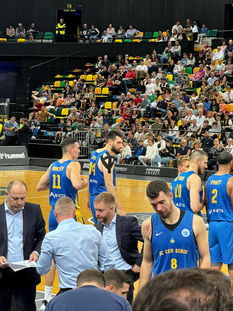 CoachMikel_'s tweet photo. Me gustaría agradecer a @bilbaobasket por el recibimiento de ayer en Miribilla, en el Bilbao Arena. Y a todos los compañeros, periodistas y aficionados por todo el cariño recibido

El sueño de cualquier niño vizcaíno.

Sin duda, una noche que nunca voy a olvidar. https://t.co/kAK2fa90e4