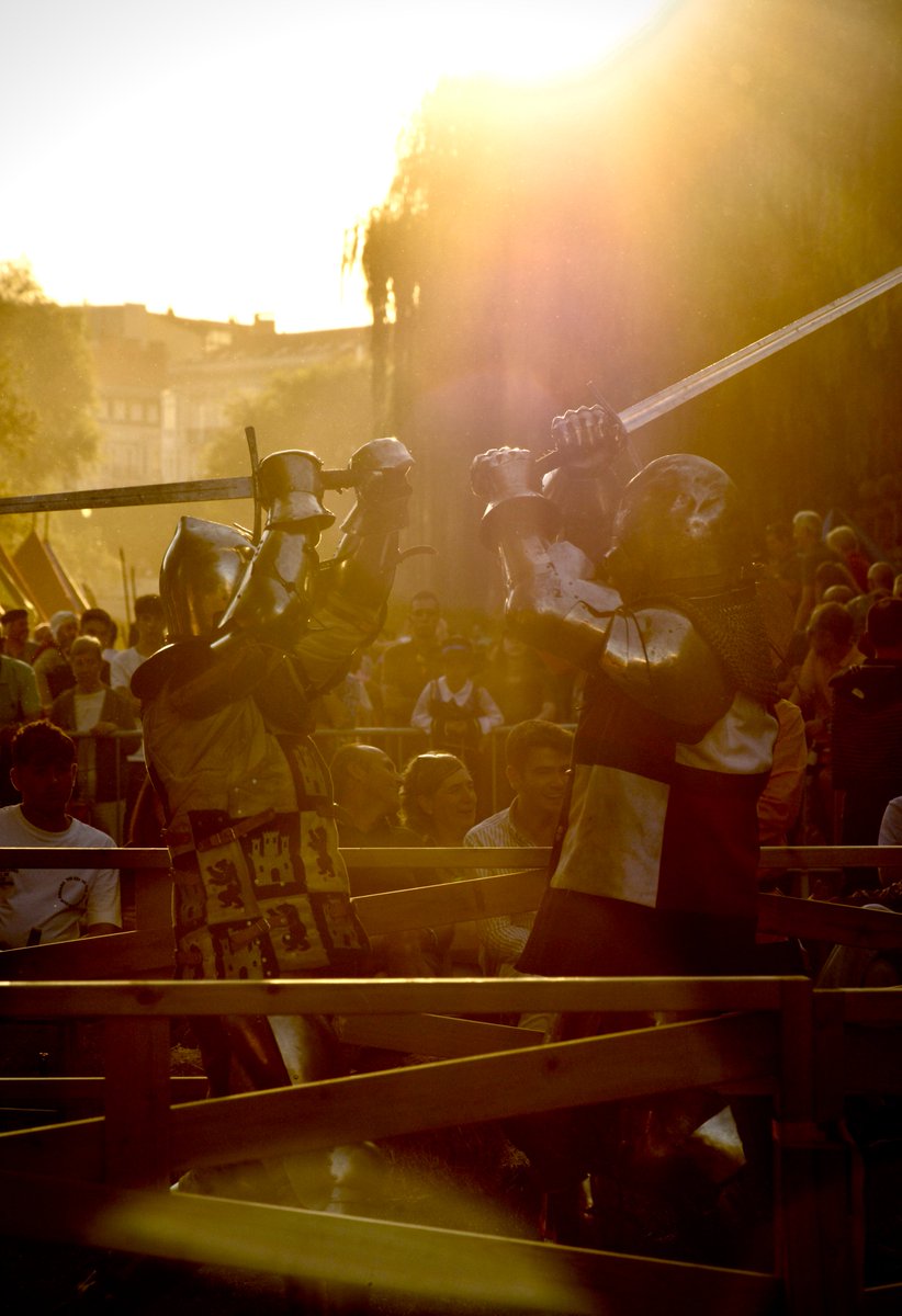 🎉Tenemos ganadora del Concurso fotográfico #BurgosCidiano!🎉

🏆 Sara de la Fuente Arjona ha sido la premiada por su fotografía titulada “Ars longa, vita brevis”

👏 ¡Enhorabuena! 👏

Muchas gracias a todos los participantes que nos han hecho llegar sus fotografías💙#Burgos