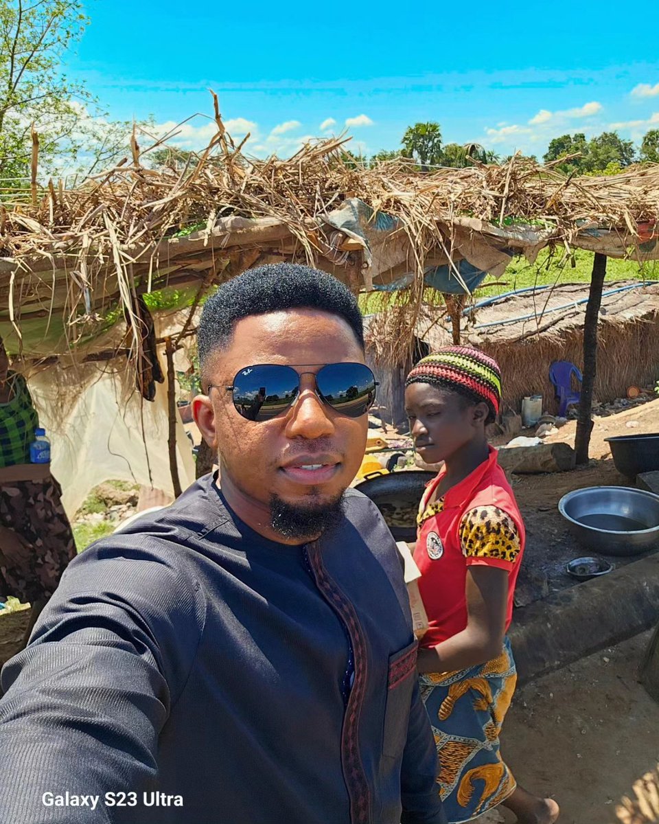 JerryAdekwu's tweet photo. Drove through a village in Africa!
Sometimes, you need to see the rural to really appreciate the urban ✌🏽. @jerryblaze__

#africa #nigeria #explorepage #explore #MissInternational2023 #ENGvsSL #UkraineRussiaWar #ItsTheGuns #FNAFMovie https://t.co/aY4JzyI2cm