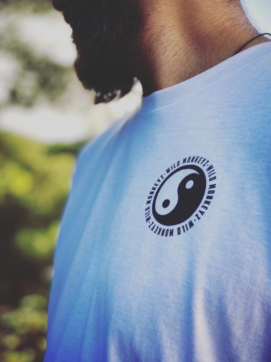 wildmonkeyzwear's tweet photo. ¿Listos para rockear con una de nuestras camisetas? 🎸 #Día1 https://t.co/inhLxH965r