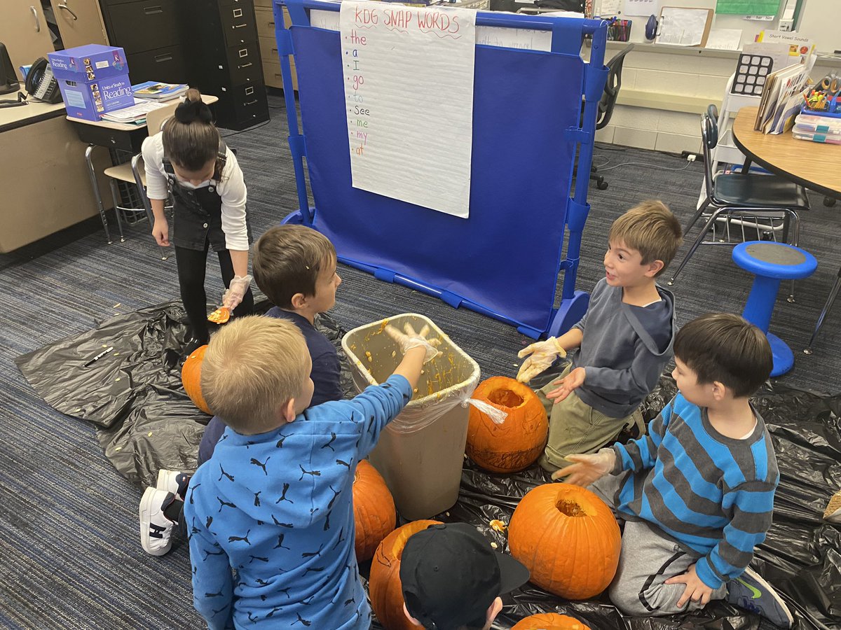 “How to carve a pumpkin” 
<a href="/sussman_howard/">Howard Sussman</a> <a href="/EllianEydis/">Ellian Eydis</a> <a href="/MarkTwainD63/">Mark Twain School</a>