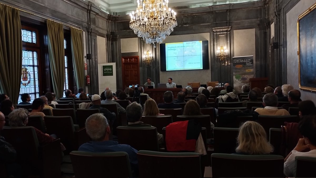 Gran asistencia ahora en las Jornadas <a href="/AnilloSevilla/">Jornadas Anillo Verde de Sevilla</a> . Hay interés e impulso ciudadano por una Sevilla metropolitana+ verde! #TabladaVerdeyPública 🌿🌿🌿🌳🌳🌳