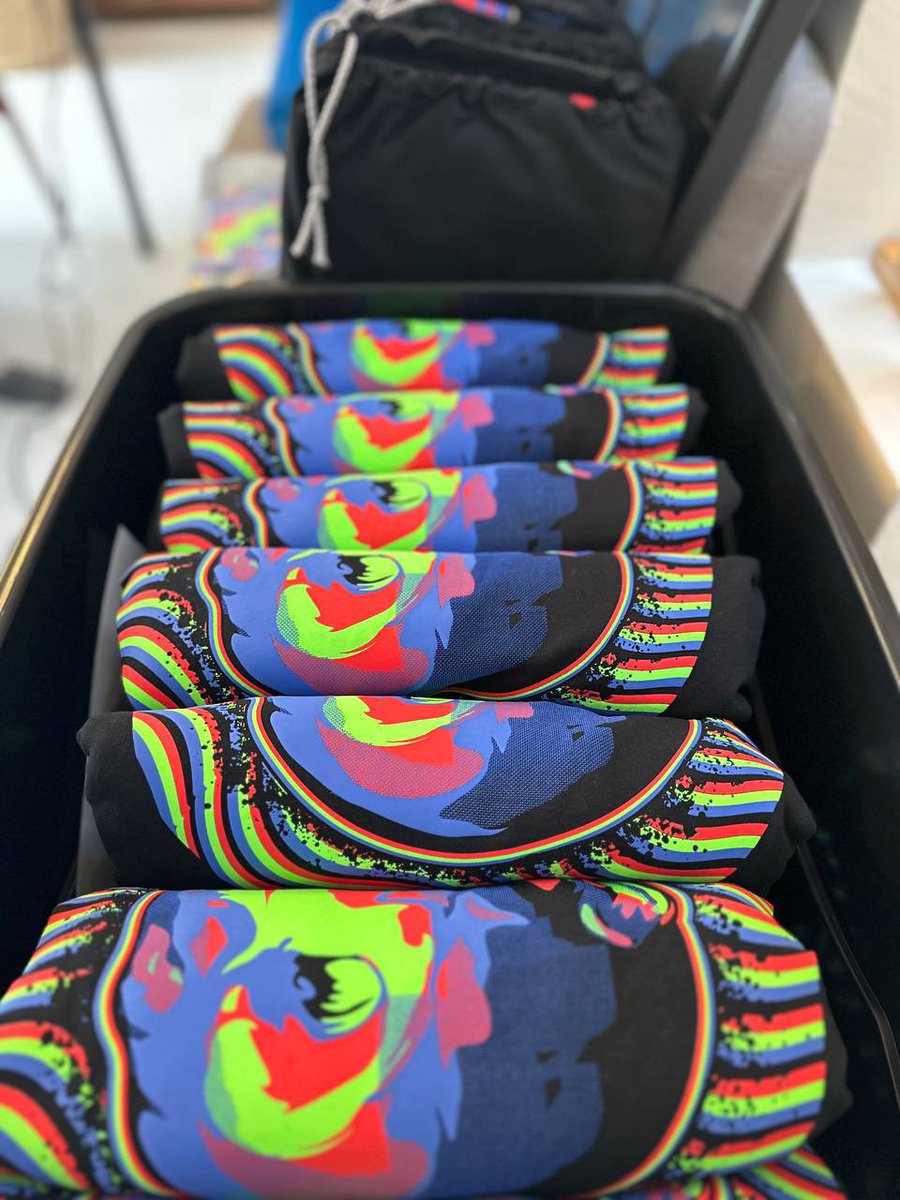 qualia_co's tweet photo. in transit 🚀 https://t.co/bdFZ5YJI4M