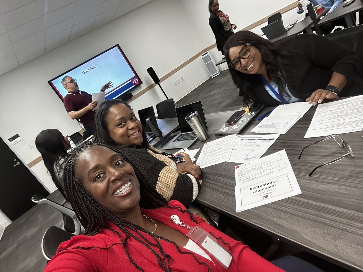 KennemerMS's tweet image. Thank you @c_instruction for leading the Middle School Instructional PLC. #alignmentmatters