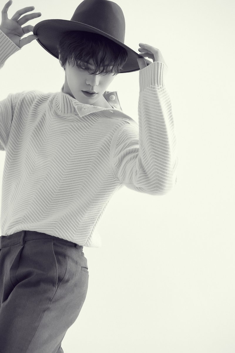 starrygateway's tweet photo. one fine ceo am i right? :3333
#ROCKY #OFDE https://t.co/yZootMd6wT
