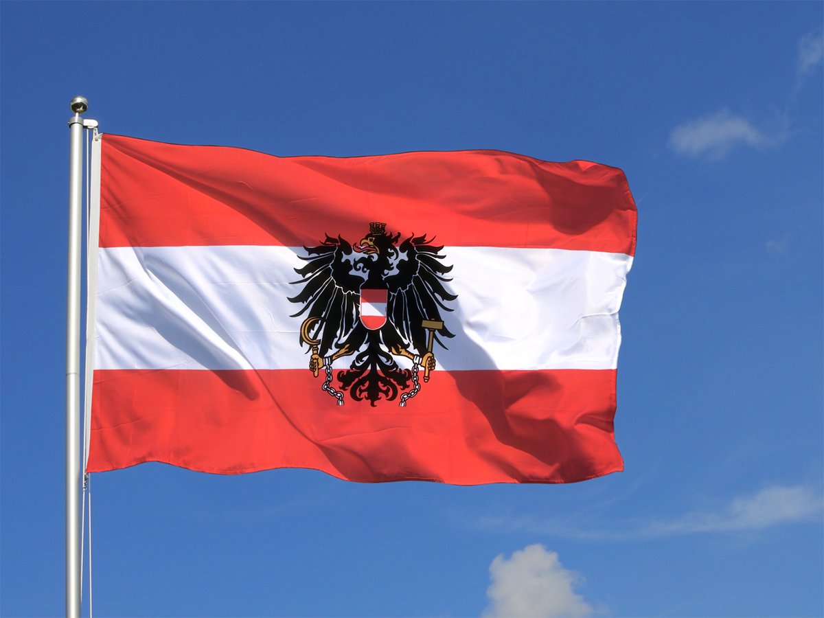 AustriaDenver's tweet image. 🇦🇹 Happy Austrian National Holiday! 🎉 We celebrate the rich culture, history, and unity of Austria. 🏰 Let's honor the achievements and traditions that make our country unique. From stunning Alpine landscapes to iconic music and art, Austria truly inspires.  #ProudToBeAustrian