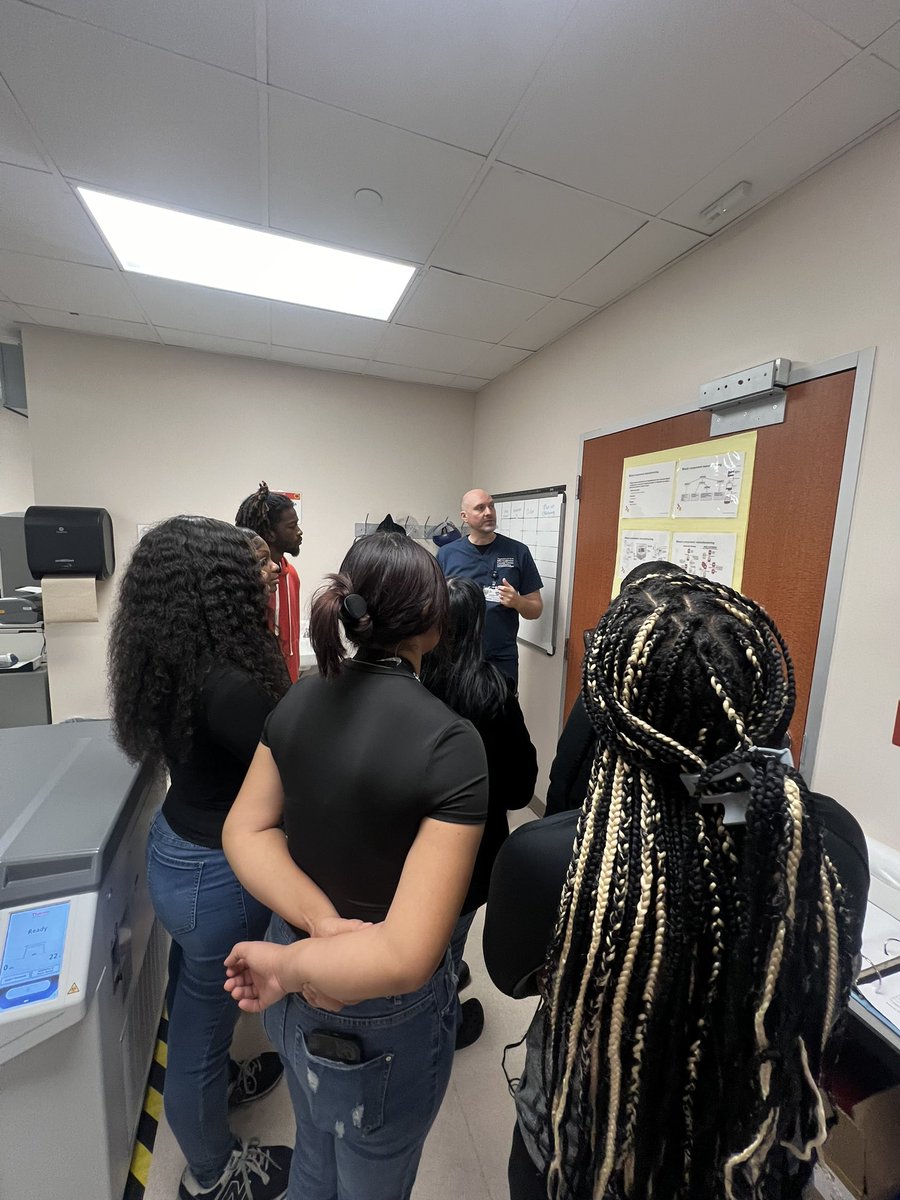 DrAprilMoody's tweet photo. Knowing your blood type 🩸 could save your life and others! Thank you MD Anderson for the lab demonstration for our Aldine ISD Health Science students today! 🥼🧪

#KnowYourBloodType
#TypeA #TypeB #TypeAB #TypeO

@AldineCTE @MDAndersonNews @EducatorMar10 https://t.co/6rRk6G4A43